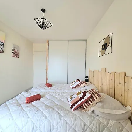 2 Pieces Face Mer, Balcon, 50m Plage, Proche Centre Et Commerces - Saint-brevin - Fr-1-364-141 *