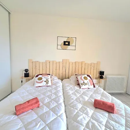 Appartement 2 Pièces Face Mer, Balcon, 50m Plage, Proche Centre Et Commerces - Saint-brévin - Fr-1-364-141